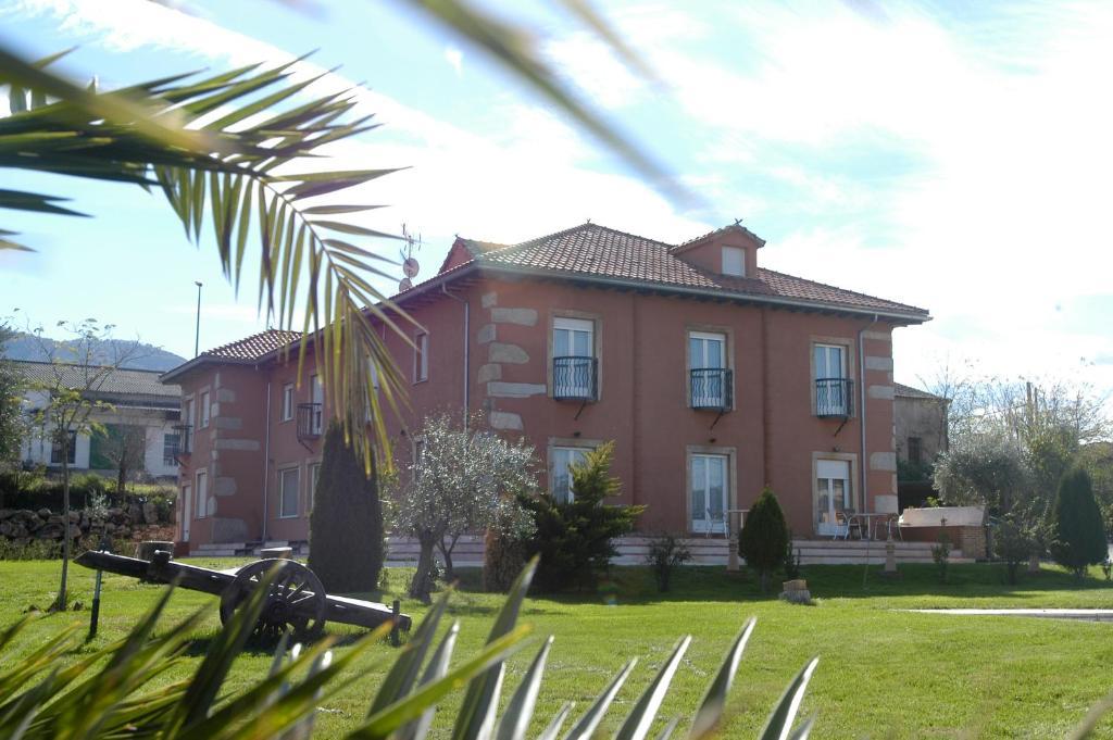 Posada Tresmentiras Aldeanueva del Camino Dış mekan fotoğraf